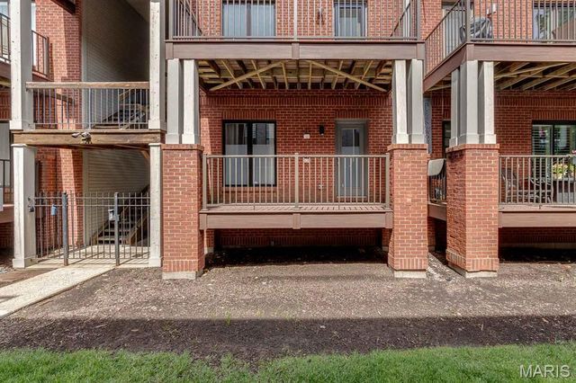 4111 W Pine Boulevard 11, St Louis, MO 63108