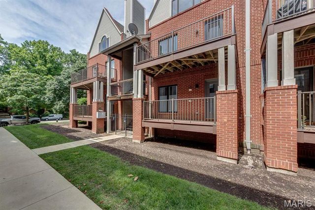 4111 W Pine Boulevard 11, St Louis, MO 63108