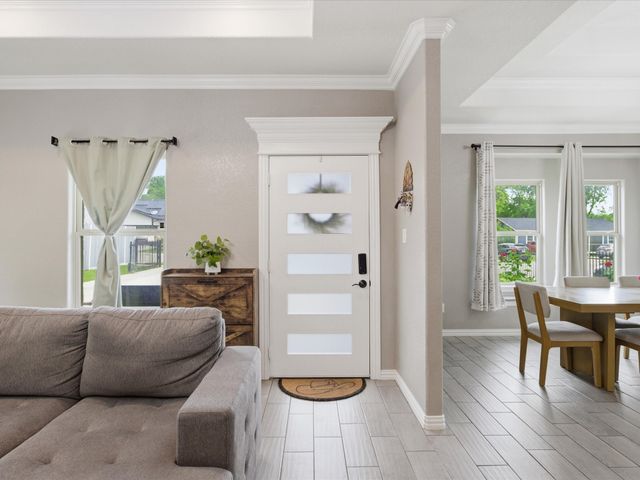 5608 King Court, Fort Worth, TX 76112