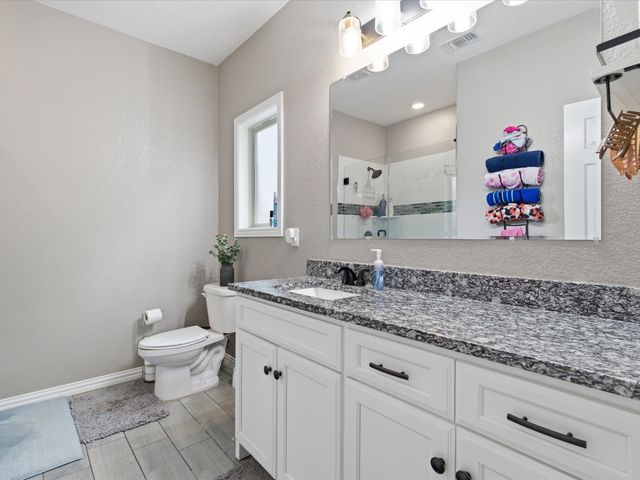 5608 King Court, Fort Worth, TX 76112