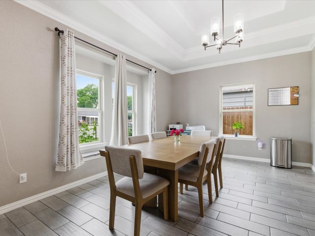 5608 King Court, Fort Worth, TX 76112