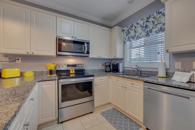 4833 Magnolia Lake Dr Apt 303, Myrtle Beach, SC 29577