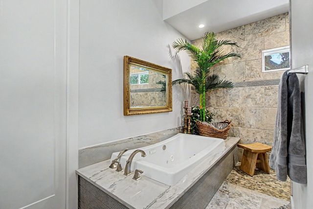 131 Live Oak Drive, Whitney, TX 76692