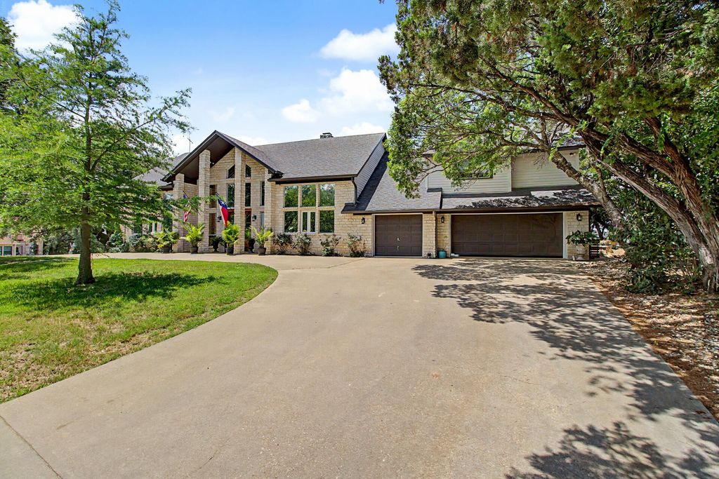 131 Live Oak Drive, Whitney, TX 76692