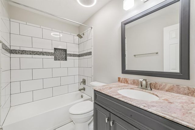11806 Piney Way Lane, Tomball, TX 77375