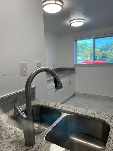1790 W 75th St 1790, Hialeah, FL 33014