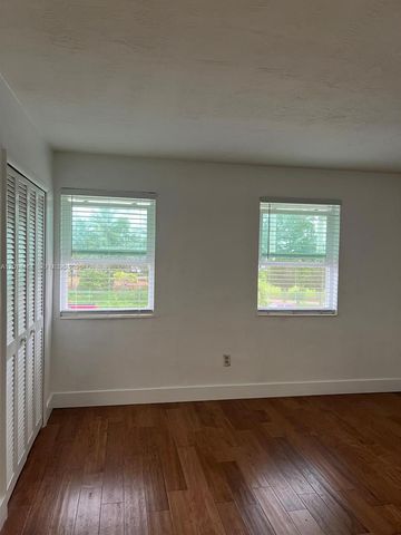 1790 W 75th St 1790, Hialeah, FL 33014