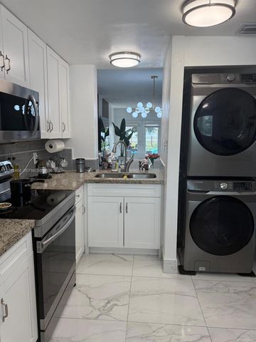 1790 W 75th St 1790, Hialeah, FL 33014