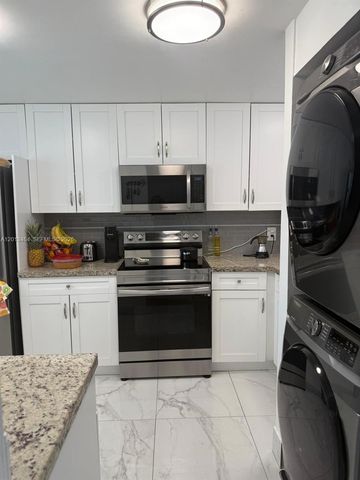 1790 W 75th St 1790, Hialeah, FL 33014