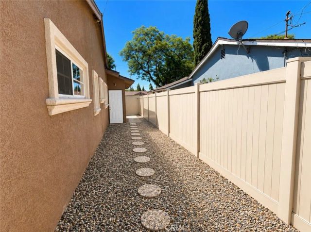 1185 W Hampshire, Anaheim, CA 92802