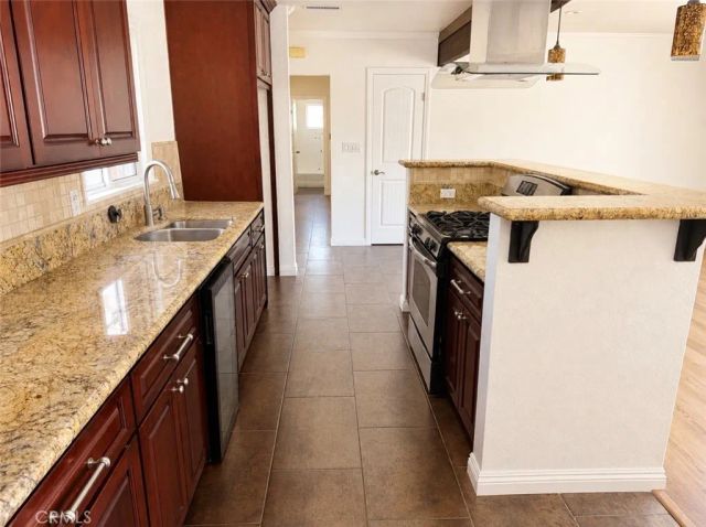 1185 W Hampshire, Anaheim, CA 92802