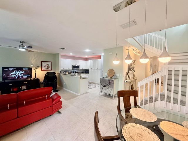 1015 Ventnor Avenue 3a, Delray Beach, FL 33444