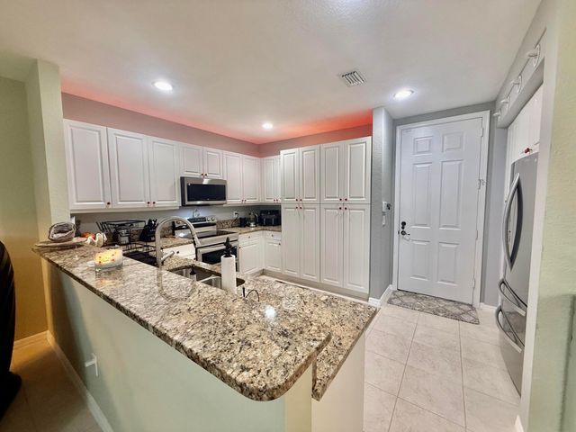 1015 Ventnor Avenue 3a, Delray Beach, FL 33444