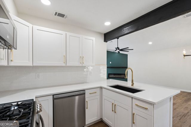 6361 Valley Dale Drive, Riverdale, GA 30274