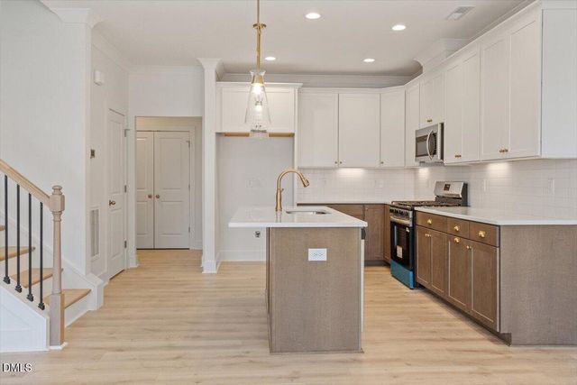 2292 Apex Peakway, Apex, NC 27502