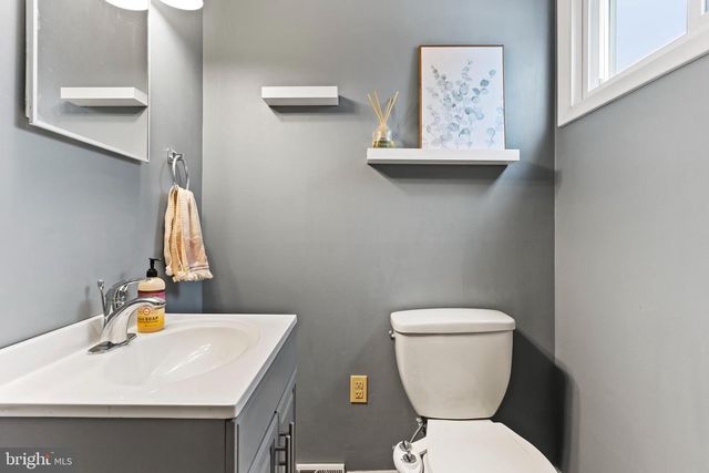 539 W CUMBERLAND RD, Enola, PA 17025