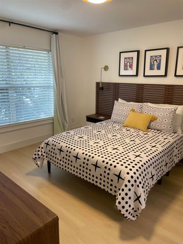 204 16th St K, St Augustine Beach, FL 32080