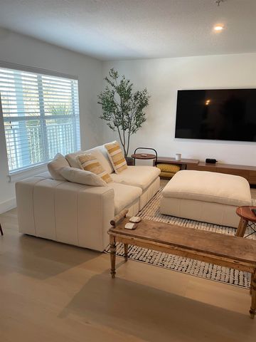 204 16th St K, St Augustine Beach, FL 32080