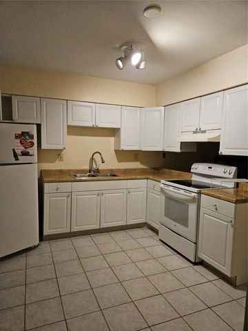 191 NE 212th Terrace, Miami, FL 33179