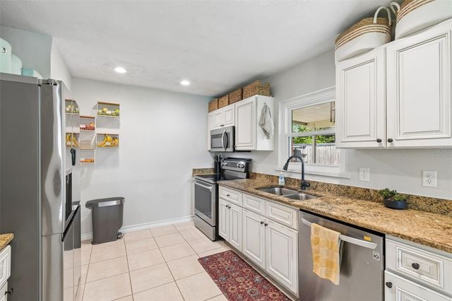 3912 W LEILA AVENUE, Tampa, FL 33616