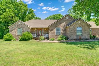 1480 Dallas Street, Gravette, AR 72736