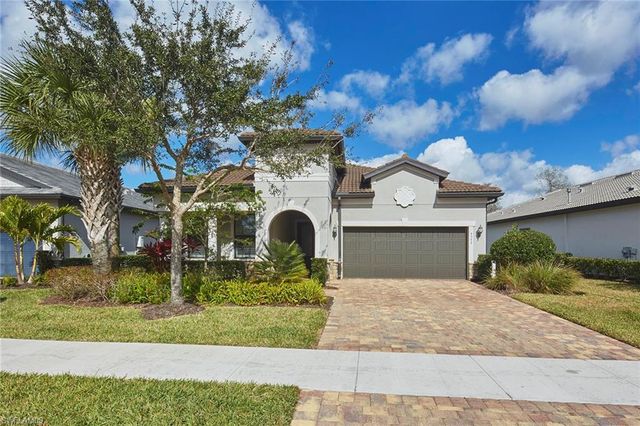 9395 Greyhawk TRL, Naples, FL 34120