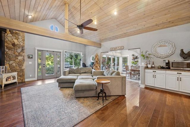 25560 Firhaven Lane, Los Gatos, CA 95033