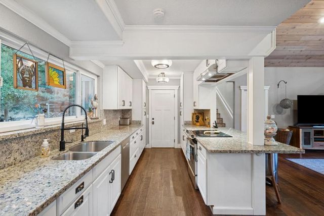 25560 Firhaven Lane, Los Gatos, CA 95033