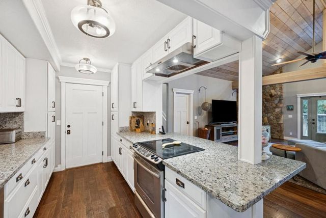 25560 Firhaven Lane, Los Gatos, CA 95033