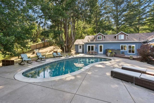 25560 Firhaven Lane, Los Gatos, CA 95033