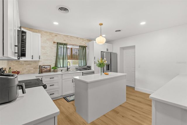 2004 VIRGINIA DRIVE, Bradenton, FL 34205