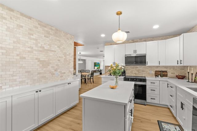 2004 VIRGINIA DRIVE, Bradenton, FL 34205