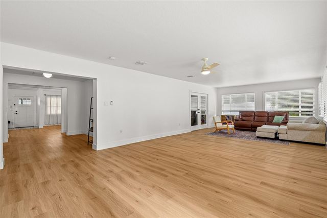 2004 VIRGINIA DRIVE, Bradenton, FL 34205