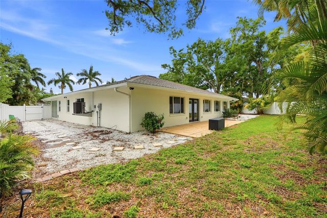 2004 VIRGINIA DRIVE, Bradenton, FL 34205