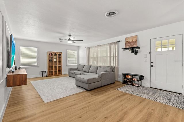 2004 VIRGINIA DRIVE, Bradenton, FL 34205