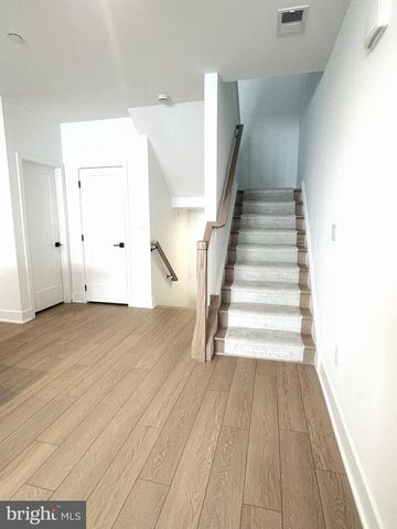 18208 DONATELLO DR, Princeton, NJ 08540