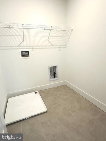 18208 DONATELLO DR, Princeton, NJ 08540