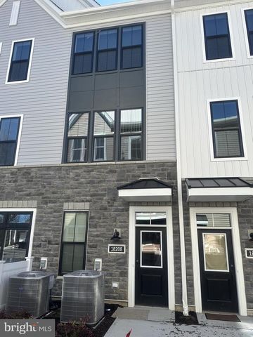 18208 DONATELLO DR, Princeton, NJ 08540