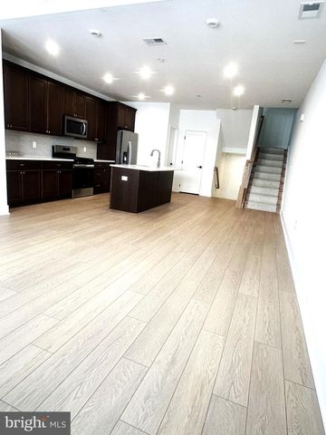 18208 DONATELLO DR, Princeton, NJ 08540