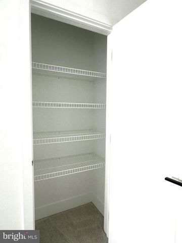 18208 DONATELLO DR, Princeton, NJ 08540