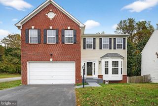1032 BAKERSFIELD LN, Fredericksburg, VA 22401
