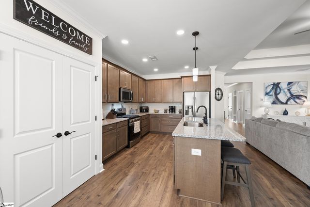 104 Humbolt Drive, Simpsonville, SC 29681