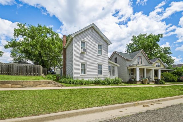 7 S Rural Street, Chippewa Falls, WI 54729