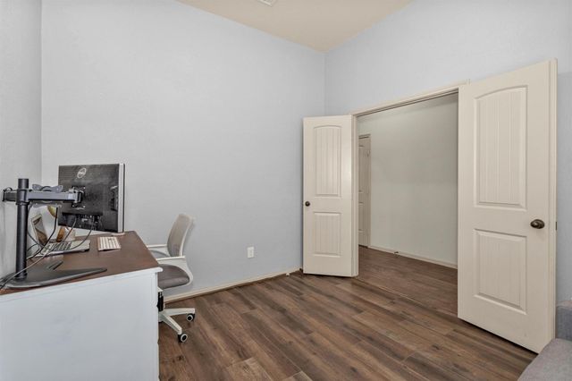 9934 Sterling Place Drive, Conroe, TX 77303