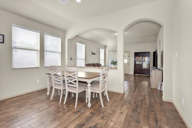 9934 Sterling Place Drive, Conroe, TX 77303