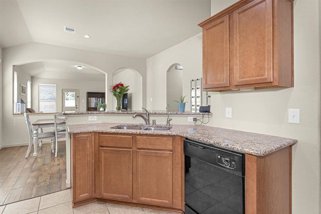 9934 Sterling Place Drive, Conroe, TX 77303