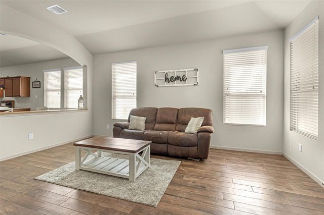 9934 Sterling Place Drive, Conroe, TX 77303