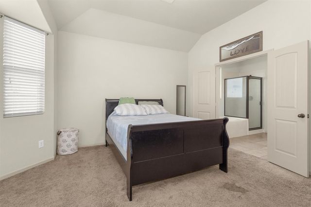 9934 Sterling Place Drive, Conroe, TX 77303