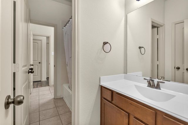 9934 Sterling Place Drive, Conroe, TX 77303