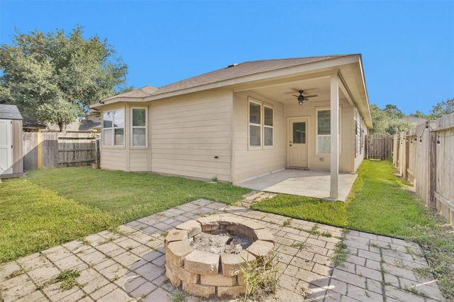 9934 Sterling Place Drive, Conroe, TX 77303